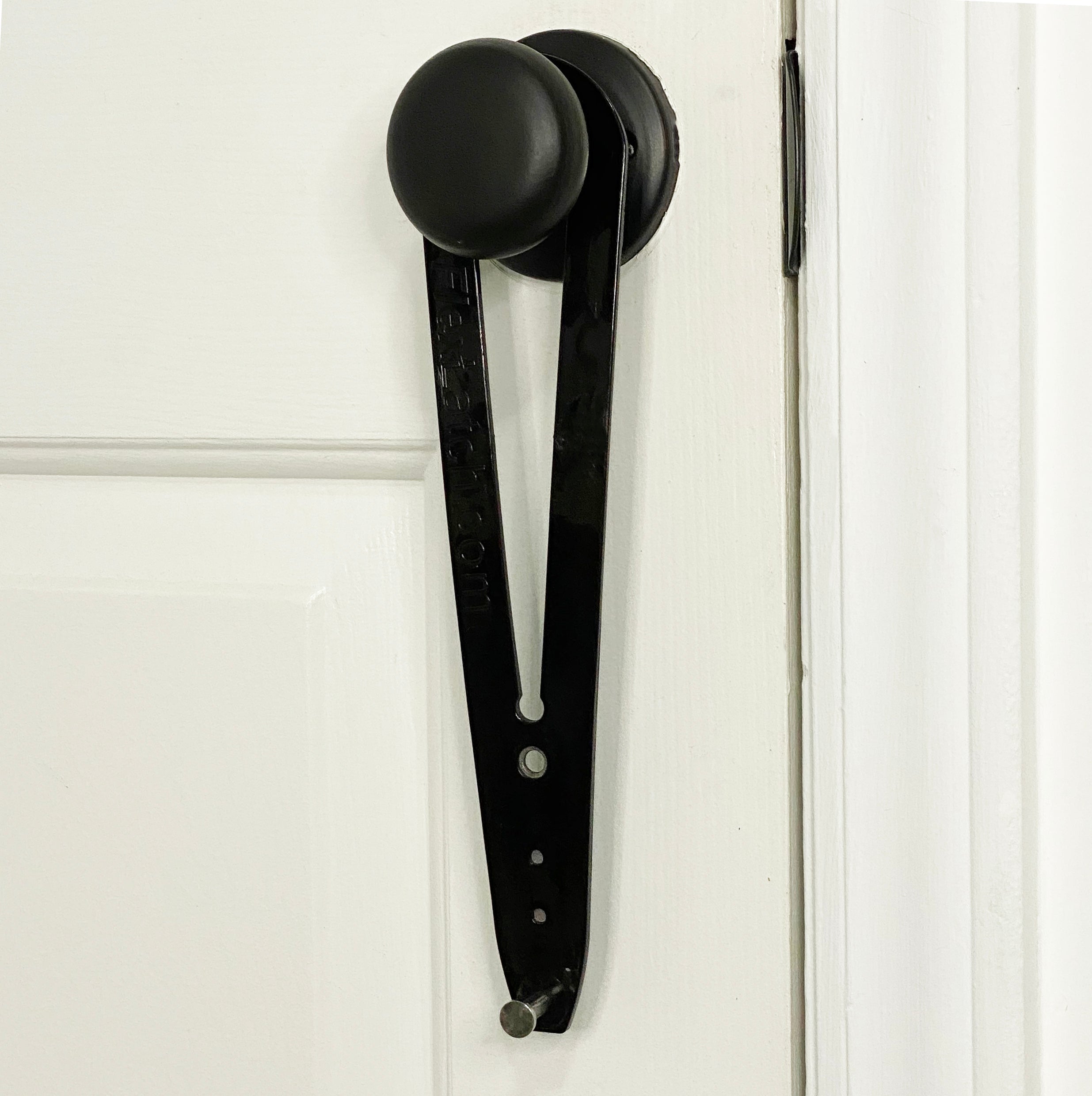 FlexiPaws™ Pet Door Holder